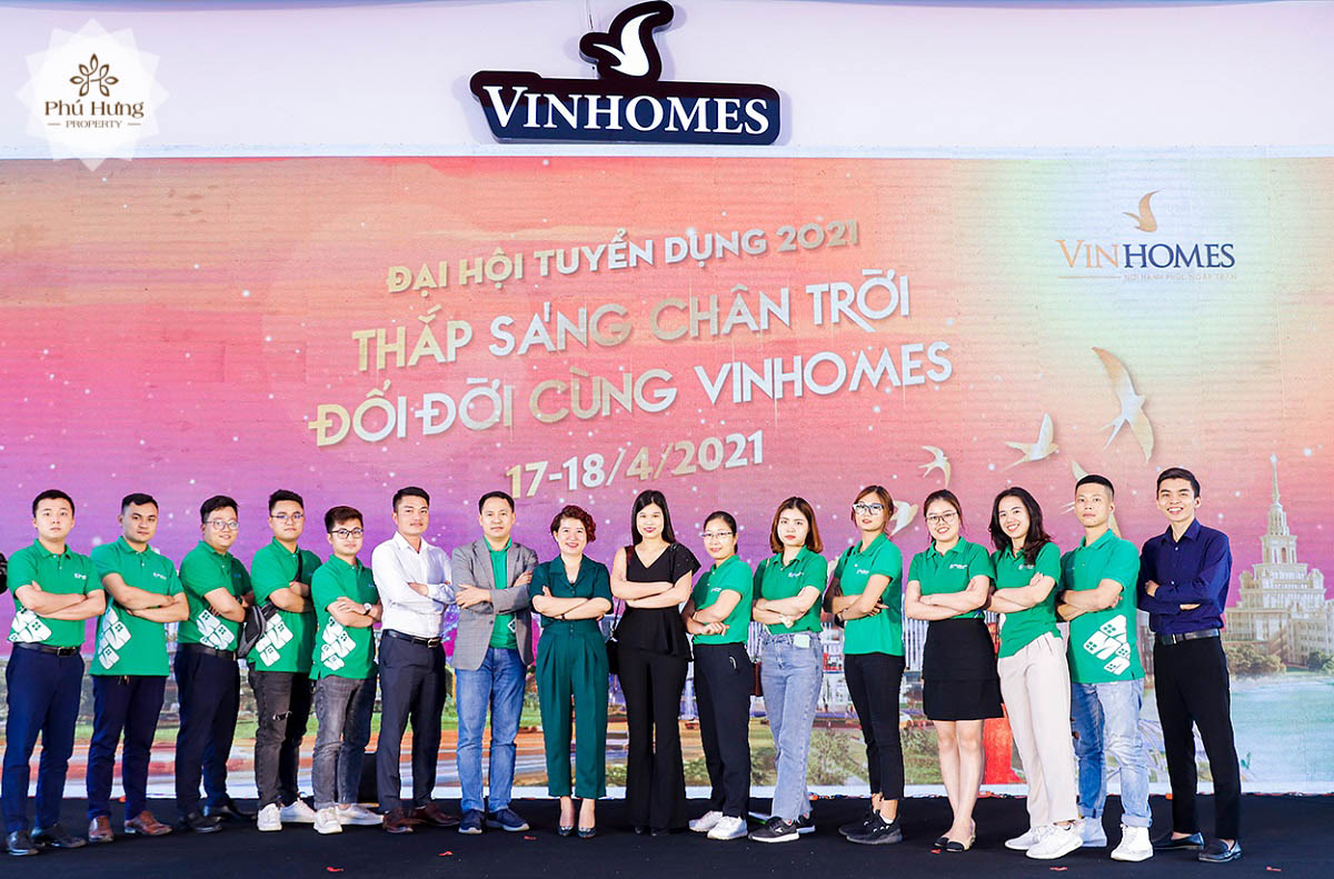 Sự kiện tuyển dụng Vinhomes 2021: Hàng nghìn bạn trẻ đã tìm thấy cơ hội đồng hành cùng chủ đầu tư BĐS lớn nhất Việt Nam từ gần 120 đại lý phân phối chính thức của Vinhomes.
