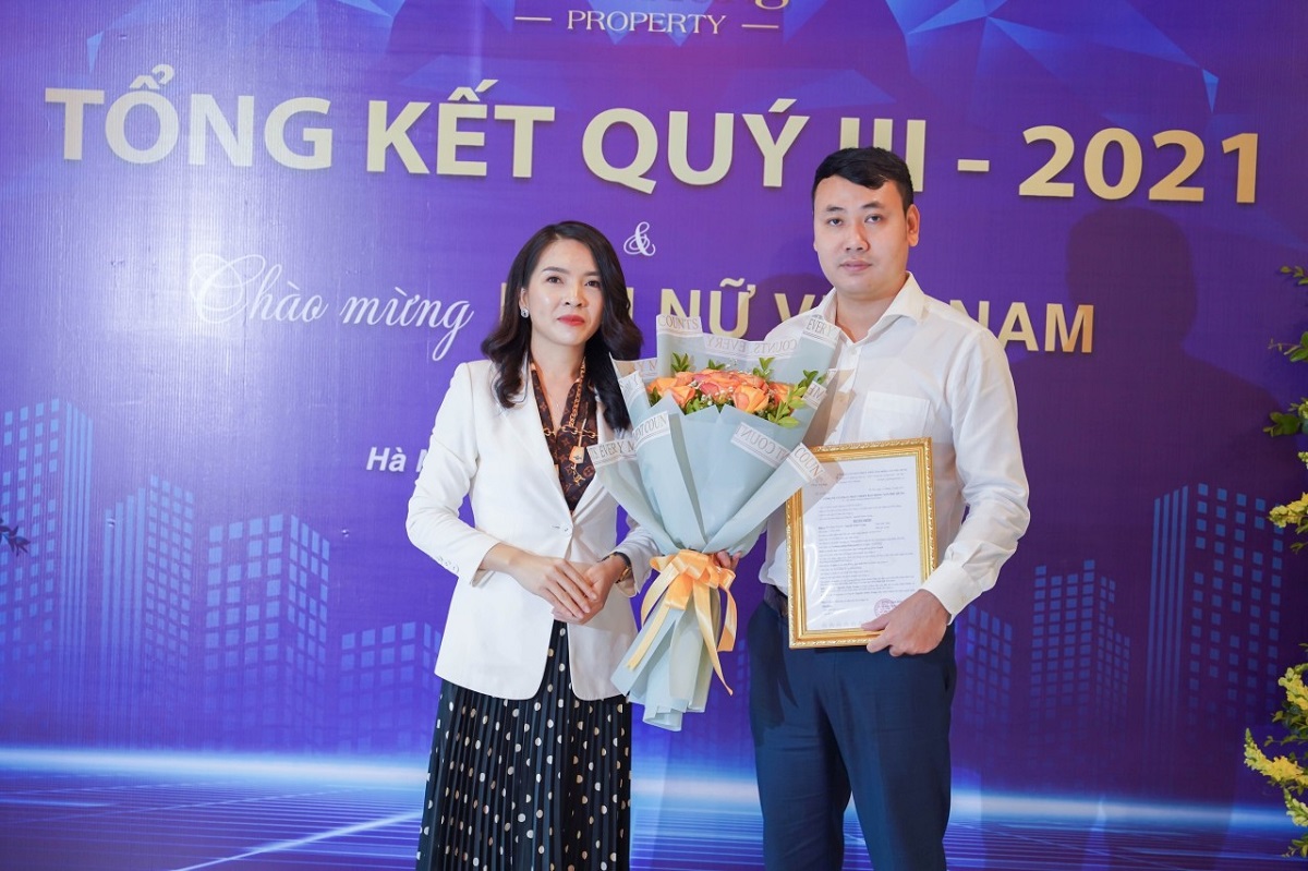 Ông: Nguyễn Xuân Trung chức vụ Trưởng phòng kinh doanh